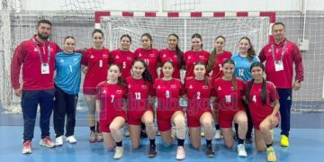 Padre e hija balonmanistas representan a la región en los Juegos Binacionales āCristo Redentorā