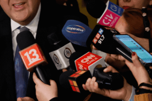 Faride Zerán: “El periodismo tiene un rol fundamental en la defensa de la democracia”