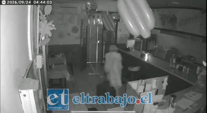 Roban local de comida rápida y sustraen especies, mercadería y dinero 