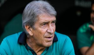 Manuel Pellegrini, imparable: goleada, tercero y encima del Real Madrid