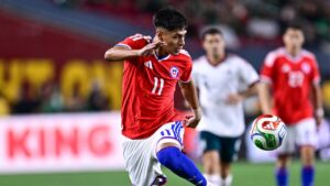 Fuerte crítica desde Europa por Darío Osorio: apuntan a la formación del fútbol chileno