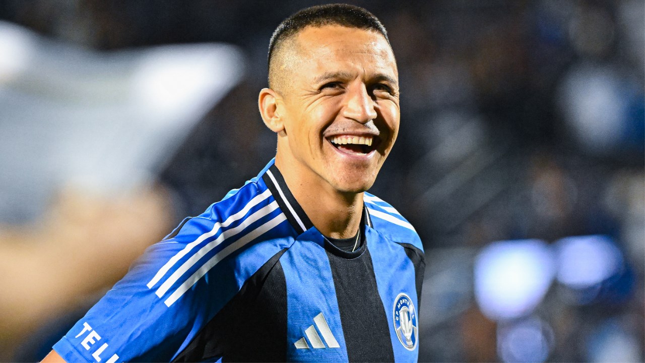 DT rival de Alexis Sánchez lo compara con Thierry Henry: “Veo mucho de lo mismo”