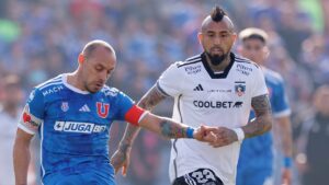 Marcelo Díaz frena a Vidal en La Roja y apunta a dos referentes de la U