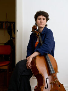 Emily Wittbrodt llega a la Plataforma Cultural de la U. de Chile con un concierto gratuito